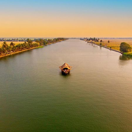 Spice Coast Cruises - Houseboat, A Cgh Earth Experience Hotel Alappuzha Exterior foto