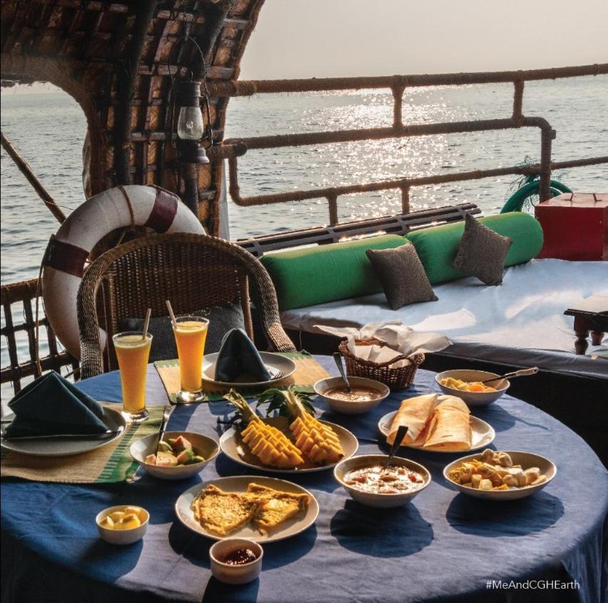 Spice Coast Cruises - Houseboat, A Cgh Earth Experience Hotel Alappuzha Exterior foto
